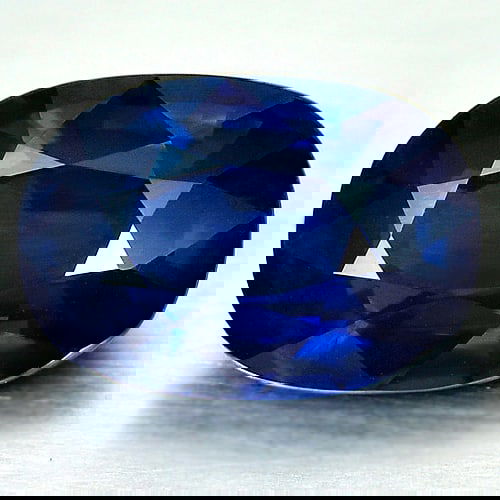 Certified Natural Blue Sapphire 3.84 Ct VVS Oval Shape 10.76 x 7.54 Mm. Gemstone From Madagascar (1 of 3)