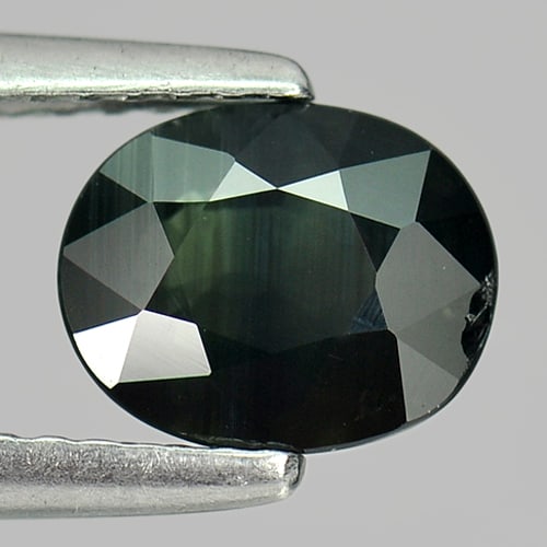 Natural Green Sapphire 1.46 Ct. Oval Shape 7.7 x 6.2 Mm. Gemstone From Thailand: Product ID: 806144736 Product Name: Natural Green Sapphire Weight: 1.46 CT. Size: 7.7 x 6.2 x 3.5 MM. Shape: Oval Color: Green Clarity:SI Luster: Good Gems Origin: Thailand Treatment: Heated Crystal S