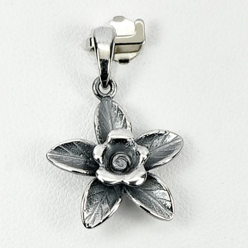 925 Sterling Silver Pendant Jewelry Beautiful Modern Flower Design 2.19 G. (1 of 3)