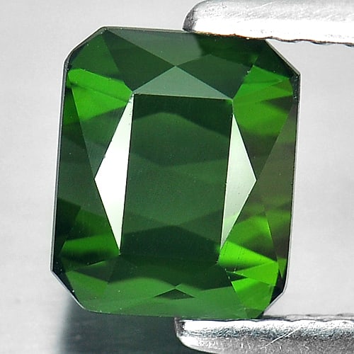 Natural Green Tourmaline 1.91 Ct. VVS Octagon Shape 7.3 x 6.1 Mm. Gemstone Unheated From Nigeria (1 of 3)