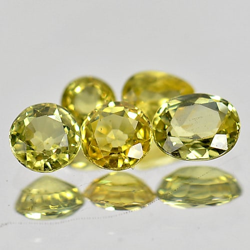 Natural Yellow Sapphire 1.55 Ct. Mix Shape 5 Pcs. Gemstone From Thailand: Product ID: 806152109 Product Name: Natural Yellow Sapphire Weight: 1.55 CT. Size: 5.4 x 5.4 x 2.2 MM. Shape: Mix Shape Color: Yellow Clarity:SI1 Luster: Good Gems Origin: Thailand Treatment: Heated C