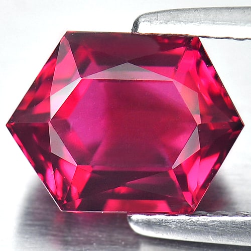 Natural Purplish Red Tourmaline 2.45 Ct. VVS Fancy Shape 9.3 x 7.1 Mm. Gemstone Unheated From: Product ID: 807236144 Product Name: Natural Tourmaline Weight: 2.45 CT. Size: 9.3 x 7.1 x 5 MM. Shape: Fancy Color: Purplish Red Clarity:VVS Luster: Good Gems Origin: Nigeria Treatment: Unheated Cryst