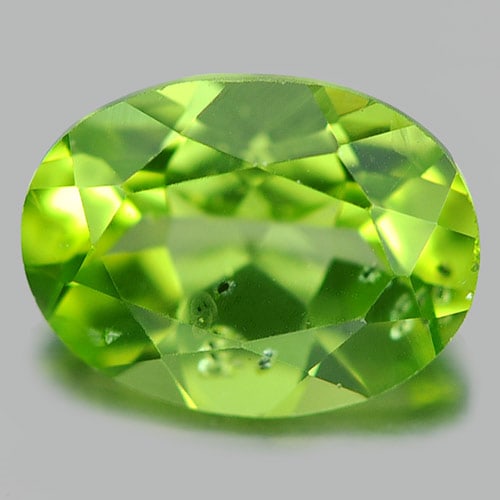 Natural Green Peridot 1.34 Ct. Oval Shape 8 x 6 Mm. Gemstone From Pakistan (1 of 3)