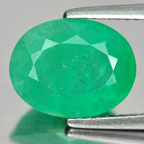 Natural Green Emerald 3.68 Ct. Oval Shape 11.9 x 9.3 Mm. Gemstone From Columbia (1 of 3)
