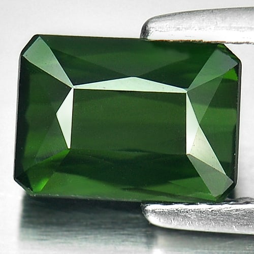 Natural Unheated Green Tourmaline 1.61 Ct. Clean Octagon Shape 7.9 x 5.7 Mm. Gemstone From Nigeria: Product ID: 807225924 Product Name: Natural Tourmaline Weight: 1.61 CT. Size: 7.9 x 5.7 x 3.9 MM. Shape: Octagon Color: Green Clarity:IF Luster: Good Gems Origin: Nigeria Treatment: Unheated Crystal S
