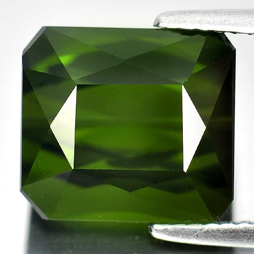 Natural Unheated Green Tourmaline 10.82 Ct. Clean Octagon Shape 11.4 x 10.4 Mm. Gemstone From: Product ID: 807232159 Product Name: Natural Tourmaline Weight: 10.82 CT. Size: 11.4 x 10.4 x 9.7 MM. Shape: Octagon Color: Green Clarity:IF Luster: Good Gems Origin: Nigeria Treatment: Unheated Crysta