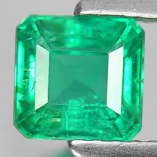 Certified Natural Green Emerald 0.96 Ct. Octagon Shape 5.91 x 5.74 Mm. Gemstone From Columbia (1 of 3)