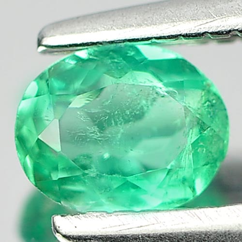Natural Green Emerald 0.26 Ct. Oval Shape 4.9 x 4 Mm. Gemstone Unheated From Columbia: Product ID: 802403082 Product Name: Natural Emerald Weight: 0.26 CT. Size: 4.9 x 4 x 2.6 MM. Shape: Oval Color: Green Clarity:SI Luster: Good Gems Origin: Columbia Treatment: Unheated Crystal Structur