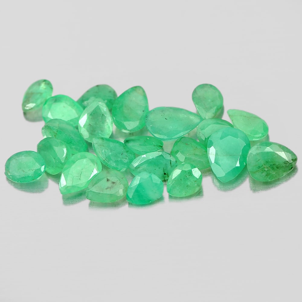 Natural Green Emerald 5.46 Ct. 22 Pcs. Mix Shape Gemstones From Columbia (1 of 3)