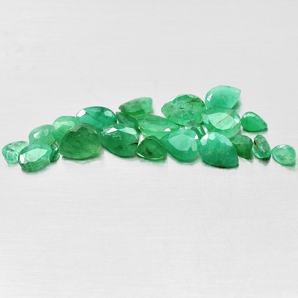 Natural Green Emerald 5.44 Ct. 22 Pcs. Mix Shape Gemstones From Columbia (1 of 3)