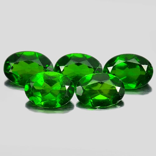 Natural Green Chrome Diopside 3.75 Ct. 5 Pcs. Oval Shape 7.1 x 5.2 Mm. Unheated Gemstone: Product ID: 801604727 Product Name: Natural Chrome Diopside Weight: 3.75 CT. Size: 7.1 x 5.2 x 3.2 MM. Shape: Oval Color: Green Clarity:VSI Luster: Good Gems Origin: Russia Treatment: Unheated Crystal