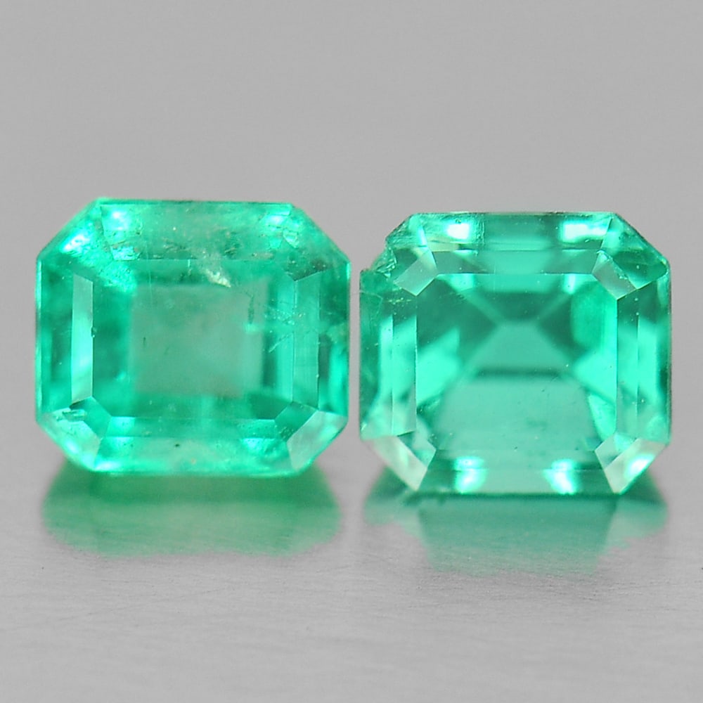 Natural Green Emerald 0.52 Ct. 2 Pcs. Octagon Shape 4 x 3.7 Mm Gemstone From Columbia (1 of 3)