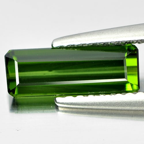 Natural Green Tourmaline 1.08 Ct. Clean Octagon Shape 10.4 x 3.9 Mm Gemstone From Nigeria: Product ID: 807249514 Product Name: Natural Tourmaline Weight: 1.08 CT. Size: 10.4 x 3.9 x 2.9 MM. Shape: Octagon Color: Green Clarity:IF Luster: Good Gems Origin: Nigeria Treatment: Unheated Crystal 