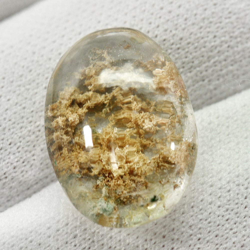 Natural White Brown Moss Quartz 13.27 Ct. Oval Cabochon Shape 18.3 x 13.2 Mm. Gemstone From Thailand: Product ID: 805529558 Product Name: Natural Quartz Weight: 13.27 CT. Size: 18.3 x 13.2 x 8.3 MM. Shape: Oval Cabochon Color: White Clarity:Semi - Transparent Luster: Good Gems Origin: Thailand Treatme