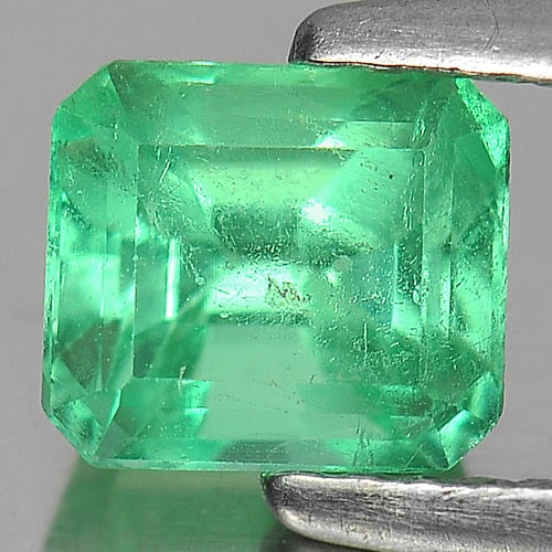 Natural Green Emerald 0.97 Ct. Octagon Shape 6.1 x 5.4 Mm. Gemstone From Columbia (1 of 3)