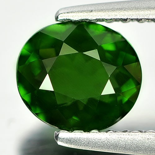 Natural Green Tourmaline 0.91 Ct. VVS Oval Shape 6.7 x 6 Mm. Gemstone Unheated From Nigeria: Product ID: 807244041 Product Name: Natural Tourmaline Weight: 0.91 CT. Size: 6.7 x 6 x 3.4 MM. Shape: Oval Color: Green Clarity:VVS Luster: Good Gems Origin: Nigeria Treatment: Unheated Crystal Struc