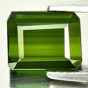 Natural Green Tourmaline 3.37 Ct. VVS Octagon Shape 8.5 x 7 Mm. Gemstone From Nigeria (1 of 3)