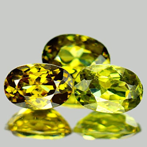 Natural Yellowish Green Demantoid Garnet 1.91 Ct. 3 Pcs. Oval Shape 6 x 4.2 Mm. Gemstone From: Product ID: 802925804 Product Name: Natural Demantoid Weight: 1.91 CT. Size: 6 x 4.2 x 2.6 MM. Shape: Oval Color: Yellowish Green Clarity:SI Luster: Good Gems Origin: Madagascar Treatment: Unheated Cr
