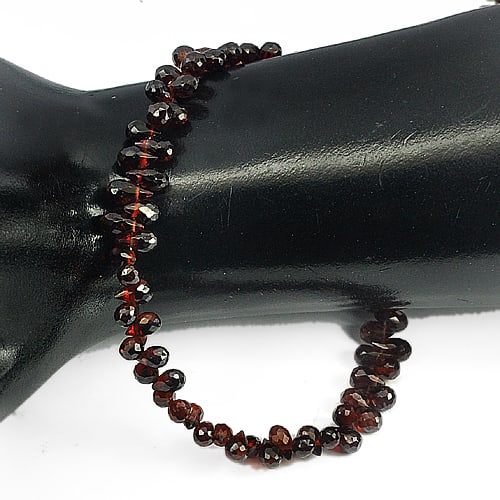 Natural Red Garnet Beads 82.15 Ct. Briolette Shape Length 10.5 Inch Unheated Gemstones: Product ID: 802918343 Product Name: Natural Garnet Weight: 82.15 CT. Size: 10.5 Inch. / 6.2 x 6.2 x 3.8 MM. Shape: Briolette With Drilled Color: Red Clarity:VVS Luster: Good Gems Origin: Nigeria Treat