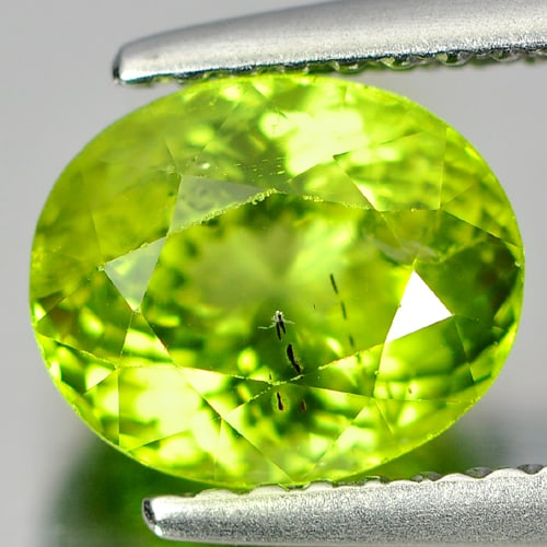 Natural Green Peridot 2.04 Ct. Oval Shape 8 x 6.5 Mm. Gemstone From Pakistan: Product ID: 805309977 Product Name: Natural Peridot Weight: 2.04 CT. Size: 8 x 6.5 x 5.3 MM. Shape: Oval Color: Green Clarity:SI Luster: Good Gems Origin: Pakistan Treatment: Unheated Crystal Structur