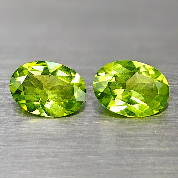 Natural Green Peridot 1.29 Ct. 2 Pcs. Oval Shape 7 x 5 Mm. Gemstone From Pakistan: Product ID: 805316955 Product Name: Natural Peridot Weight: 1.29 CT. Size: 7 x 5 x 3.1 MM. Shape: Oval Color: Green Clarity:VSI Luster: Good Gems Origin: Pakistan Treatment: Unheated Crystal Structure