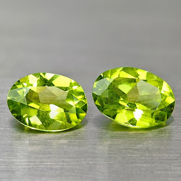 Natural Green Peridot 1.29 Ct. 2 Pcs. Oval Shape 7 x 5 Mm. Gemstones From Pakistan: Product ID: 805316956 Product Name: Natural Peridot Weight: 1.29 CT. Size: 7 x 5 x 3.1 MM. Shape: Oval Color: Green Clarity:VSI Luster: Good Gems Origin: Pakistan Treatment: Unheated Crystal Structure