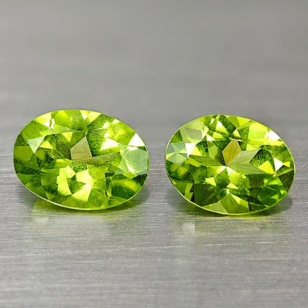Natural Green Peridot 1.26 Ct. 2 Pcs. Oval Shape 7 x 5 Mm. Gemstones From Pakistan: Product ID: 805316957 Product Name: Natural Peridot Weight: 1.26 CT. Size: 7 x 5 x 3.1 MM. Shape: Oval Color: Green Clarity:VSI Luster: Good Gems Origin: Pakistan Treatment: Unheated Crystal Structure