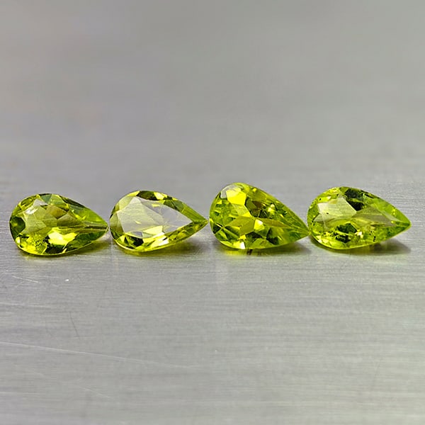 Natural Green Peridot 2.83 Ct. 4 Pcs. Pear Shape 8.1 x 5 Mm Gemstones From Pakistan (1 of 3)