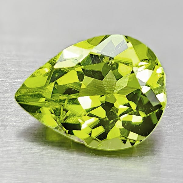 Natural Green Peridot 1.81 Ct. Pear Shape 9.1 x 6.9 Mm. Gemstone From Pakistan: Product ID: 805317007 Product Name: Natural Weight: 1.81 CT. Size: 9.1 x 6.9 x 4.2 MM. Shape: Pear Color: Green Clarity:VSI Luster: Good Gems Origin: Pakistan Treatment: Unheated Crystal Structure: Ha