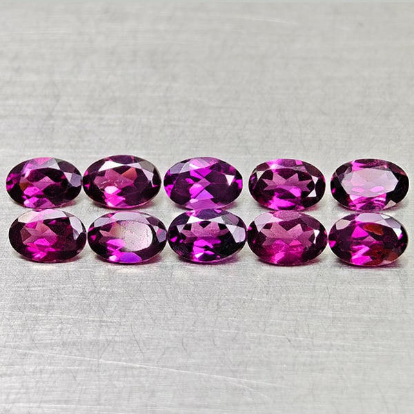 Natural Purplish Pink Rhodolite Garnet 5.22 Ct. 10 Pcs Oval Shape 6 x 3.9 Mm Gemstones From: Product ID: 802936442 Product Name: Natural Rhodolite Weight: 5.22 CT. Size: 6 x 3.9 x 2.4 MM. Shape: Oval Color: Purplish Pink Clarity:VSI Luster: Good Gems Origin: Madagascar Treatment: Unheated Cry