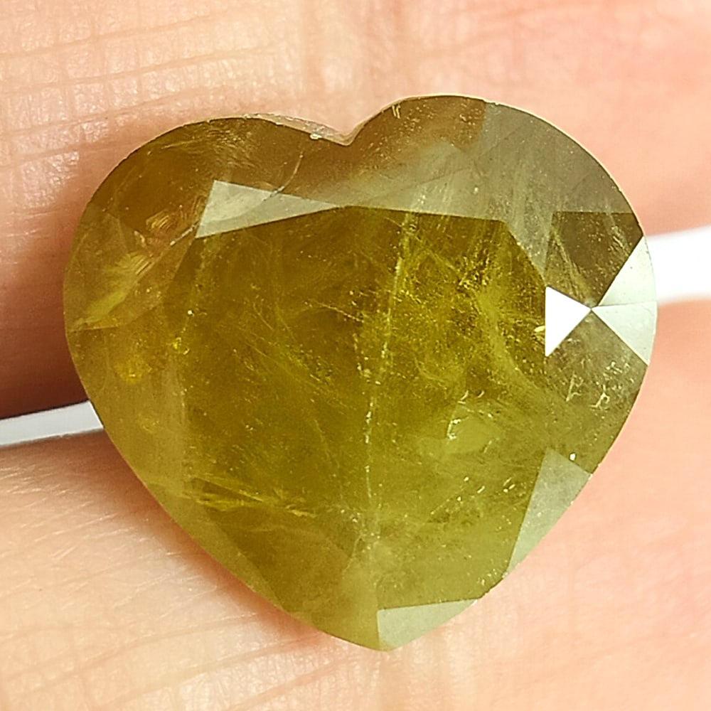 Natural Green Yellow Sphene 17.20 Ct. Heart Shape 15.7 x 14.6 Mm Unheated Gemstone From Madagascar (1 of 3)