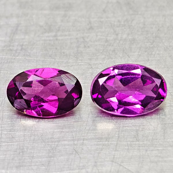 Natural Purplish Pink Rhodolite Garnet 1.01 Ct. 2 Pcs Oval Shape 6 x 4.1 Mm Gemstones From: Product ID: 802936452 Product Name: Natural Rhodolite Weight: 1.01 CT. Size: 6 x 4.1 x 2.5 MM. Shape: Oval Color: Purplish Pink Clarity:VSI Luster: Good Gems Origin: Madagascar Treatment: Unheated Cry