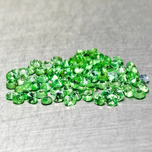 Natural Green Tsavorite Garnet 1.69 Ct. 84 Pcs Round Diamond Cut 1.6 Mm Gemstones From Tanzania: Product ID: 802936500 Product Name: Natural Tsavorite Weight: 1.69 CT. Size: 1.6 x 1.6 x 1.4 MM. Shape: Round Diamond Cut Color: Green Clarity:VSI Luster: Very Good Gems Origin: Tanzania Treatment: Un