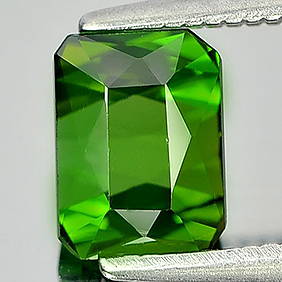 Natural Green Tourmaline 1.39 Ct. VVS Octagon Shape 6.9 x 5.2 Mm. Gemstone Unheated From Nigeria (1 of 3)