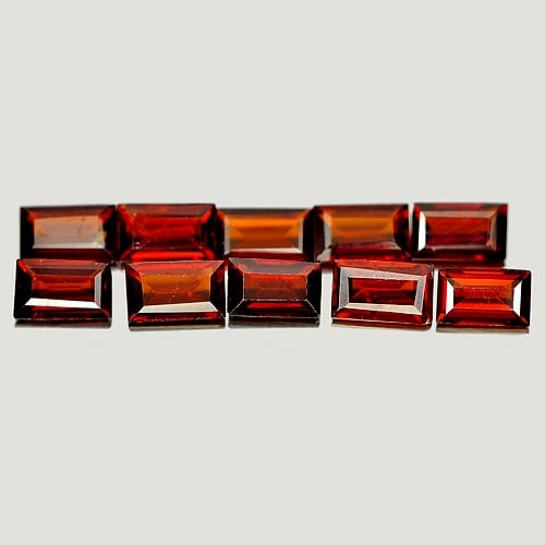 Natural Orangish Red Garnet 2.98 Ct. 10 Pcs. Baguette Shape 5.1 x 3.1 Mm. Gemstone From Tanzania: Product ID: 802934281 Product Name: Natural Red Garnet Weight: 2.91 CT. Size: 5.1 x 3.1 x1.9 MM. Shape: Baguette Color: Orangish Red Clarity:VSI Luster: Good Gems Origin: Tanzania Treatment: Unheated 