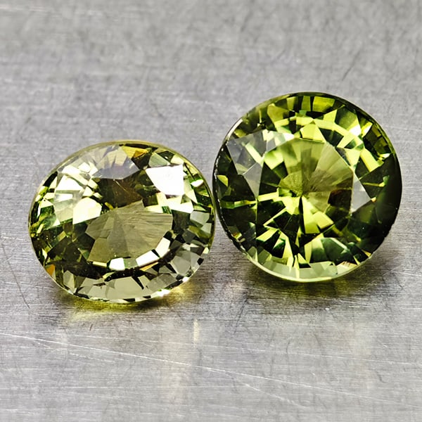 Natural Green Tourmaline 1.43 Ct. 3 Pcs Mixed Shape 5.5 x 5.5 Mm Gemstones From Nigeria: Product ID: 807250612 Product Name: Natural Tourmaline Weight: 1.43 CT. Size: 5.5 x 5.5 x 4 MM. Shape: Mixed Shape Color: Green Clarity:VSI Luster: Good Gems Origin: Nigeria Treatment: Unheated Crysta