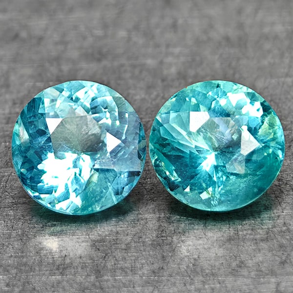 Natural Paraiba Color Neon Blue Apatite 1.10 Ct. 2 Pcs Round Shape 5 Mm Gemstones From Tanzania: Product ID: 800613572 Product Name: Natural Apatite Weight: 1.10 CT. Size: 5 x 5 x 3.6 MM. Shape: Round Color: Neon Blue Clarity:VSI Luster: Very Good Gems Origin: Tanzania Treatment: Unheated Crystal