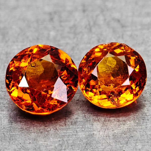 Natural Orangish Red Garnet 0.96 Ct. 2 Pcs. Round Shape 4.6 Mm Gemstones From Tanzania: Product ID: 802936497 Product Name: Natural Spessartine Weight: 0.96 CT. Size: 4.6 x 4.6 x 2.6 MM. Shape: Round Color: Orangish Red Clarity:VSI Luster: Very Good Gems Origin: Tanzania Treatment: Unhea