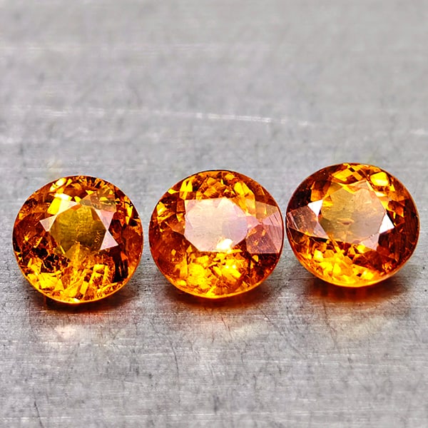 Natural Orangish Red Garnet 1.55 Ct. 3 Pcs Round Shape 4.7 Mm Gemstones From Tanzania: Product ID: 802936482 Product Name: Natural Spessartine Weight: 1.55 CT. Size: 4.7 x 4.7 x 2.8 MM. Shape: Round Color: Orangish Red Clarity:VSI Luster: Very Good Gems Origin: Tanzania Treatment: Unhea