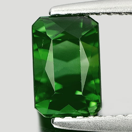 Natural Green Tourmaline 1.88 Ct Clean Octagon Shape 5.1 x 7.1 Mm Gemstone From Nigeria: Product ID: 807229079 Product Name: Natural Tourmaline Weight: 1.88 CT. Size: 5.1 x 7.1 x 5.4 MM. Shape: Octagon Color: Green Clarity:IF Luster: Good Gems Origin: Nigeria Treatment: Unheated Crystal S