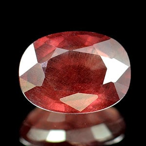 Natural Purplish Pink Rhodolite Garnet 1.03 Ct. Oval Shape 7.2 x 5.4 Mm Gemstone From Madagascar: Product ID: 802925035 Product Name: Natural Rhodolite Weight: 1.03 CT. Size: 7.2 x 5.4 x 3 MM. Shape: Oval Color: Purplish Pink Clarity:VVS Luster: Good Gems Origin: Madagascar Treatment: Unheated Cry