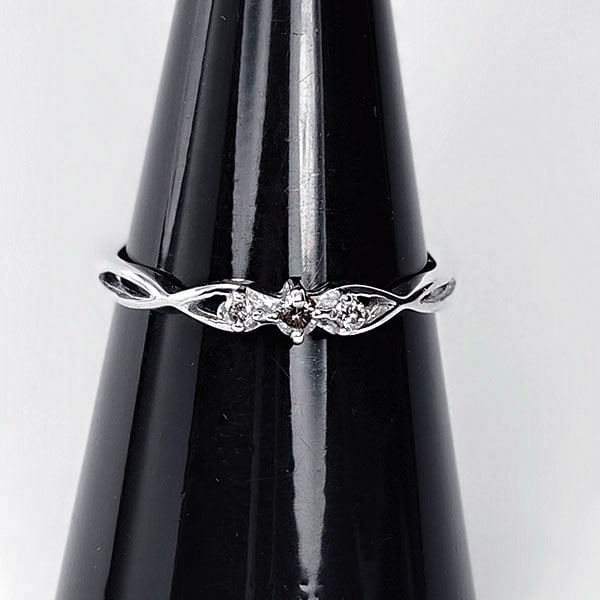 Natural White and Champagne Diamond 925 Sterling Silver Ring Jewelry 1.05 Grams 0.12 Ct. Size 6.5 (1 of 3)