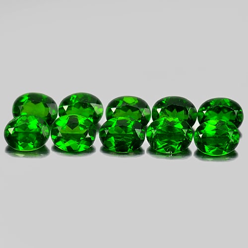 Natural Green Chrome Diopside 3.70 Ct. 10 Pcs. Oval Shape 5.1 x 4 Mm. Gemstones Unheated: Product ID: 801603387 Product Name: Natural Chrome Diopside Weight: 3.70 CT. Size: 5.1 x 4 x 2 MM. Shape: Oval Color: Green Clarity:VSI Luster: Good Gems Origin: Russia Treatment: Unheated Crystal Str