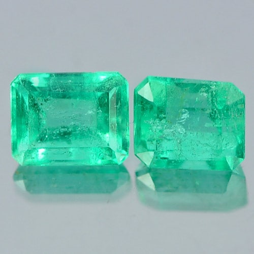 Natural Green Emerald 0.77 Ct. 2 Pcs Octagon Shape 4.8 x 3.8 Mm. Gemstone From Columbia (1 of 3)