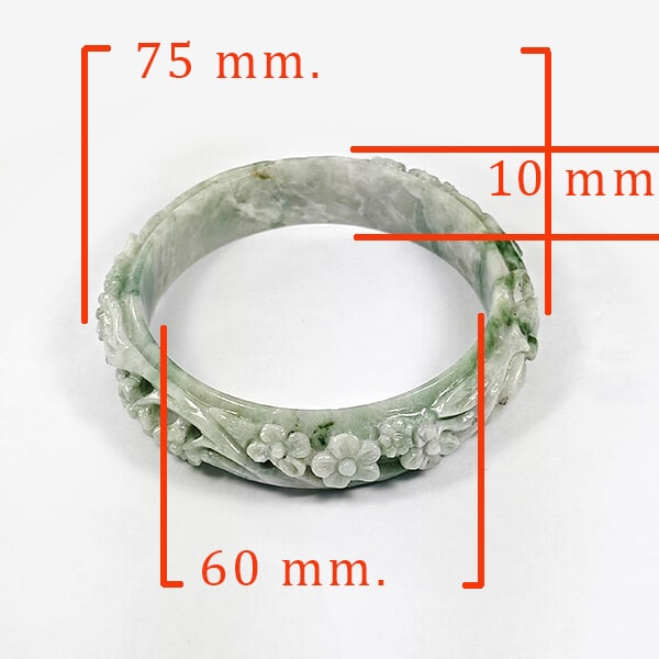 Natural Jade Bangle Carving 275.00 Ct. Diameter 60 Mm. Beautiful Design: Product ID: 818102678 Product Name: Natural Gemstones Weight: 275.00 CT. Size: 73 x 60 x 10 MM. Shape: Round Carving Color: White Green Clarity:Opaque Luster: Good Gems Origin: Burma Treatment: Unheat