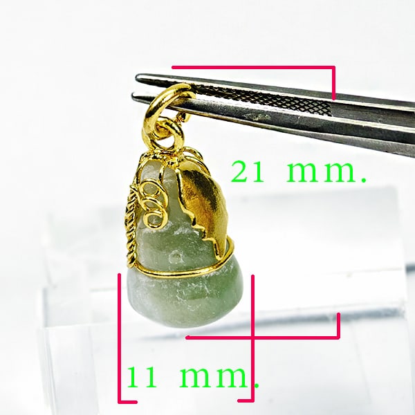 Natural Multi Color Green Jade 18.27 Ct. Calabash Pendant Size 22 x 11 Mm.: Product ID: 819814413 Product Name: Natural Jade Weight: 18.27 CT. Size: 21 x 11 MM. Shape: Calabash Color: Multi-Color Clarity:Opaque Luster: Good Gems Origin: Thailand Treatment: Unheated Crystal St