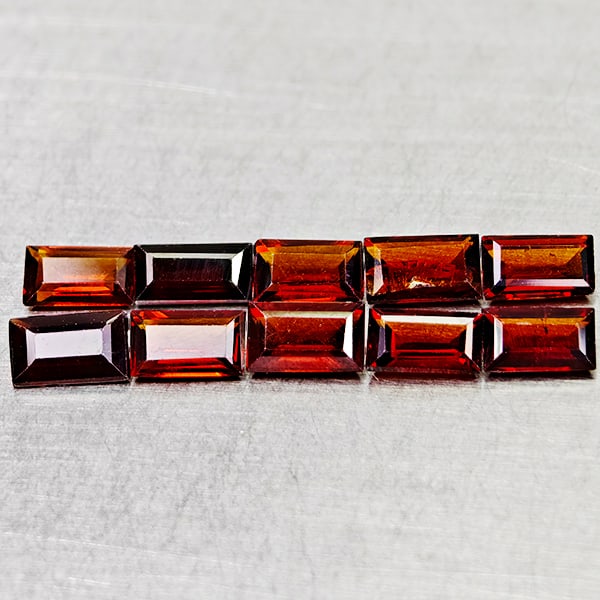 Natural Orangish Red Garnet 2.79 Ct. 10 Pcs Baguette Shape 5 x 3 Mm Gemstones From Tanzania: Product ID: 802936510 Product Name: Natural Red Garnet Weight: 2.79 CT. Size: 5 x 3 x 1.6 MM. Shape: Baguette Color: Orangish Red Clarity:VSI Luster: Very Good Gems Origin: Tanzania Treatment: Unheate