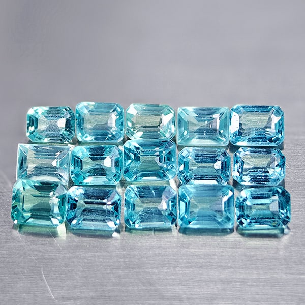 Natural Paraiba Color Apatite 3.82 Ct. 15 Pcs Mixed Shape 4.2 Mm Gemstones From Tanzania: Product ID: 800613554 Product Name: Natural Apatite Weight: 3.82 CT. Size: 4.2 x 3.3 x 2.1 MM. Shape: Mix Shape Color: Green Paraiba Clarity:VSI Luster: Very Good Gems Origin: Tanzania Treatment: Unhe