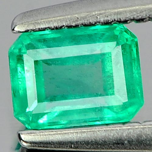 Natural Green Emerald 0.32 Ct. Octagon Shape 5 x 3.8 Mm. Gemstone From Columbia (1 of 3)