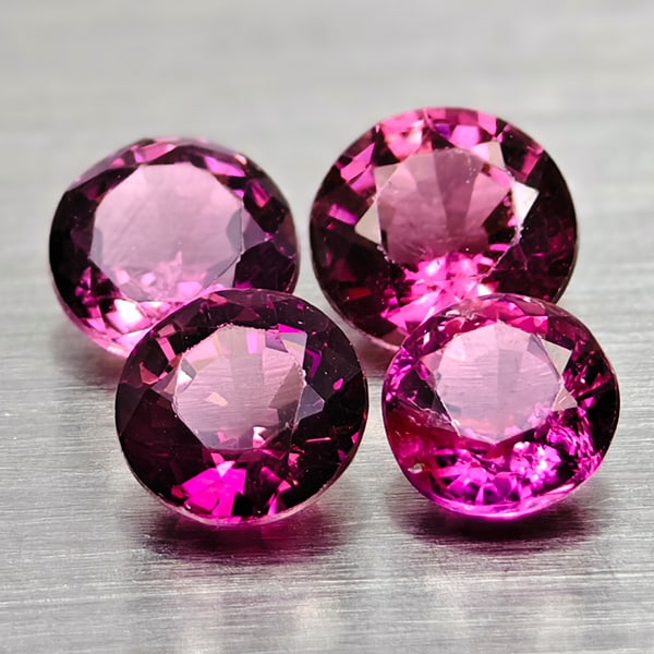 Natural Pink Tourmaline 1.49 Ct. 4 Pcs Round Shape 4.6 Mm Gemstones From Nigeria: Product ID: 807250734 Product Name: Natural Tourmaline Weight: 1.49 CT. Size: 4.6 x 4.6 x 3 MM. Shape: Round Color: Party Color Pink Clarity:VSI Luster: Good Gems Origin: Nigeria Treatment: Unheated C